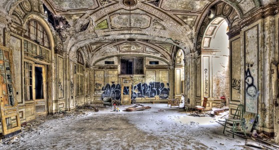 12 Most Creepy Abandoned Hotels For Lovers Of Abandoned Places-13