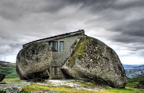 16 Mystical But Real Houses Where You'd Love To Live-16