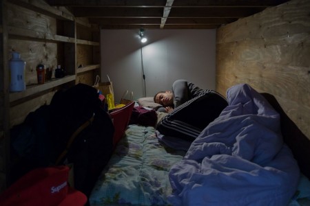 Stunning Images Of People Living In Very Small Rooms In Japan-3