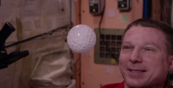 See What Happens When An Effervescent Tablet Is Dissolved In Water Bubble In Space (Video)-