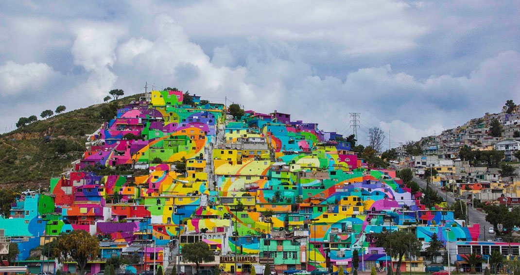 To Unite The Community Against Violence Artists Paint A Mural On 200 Houses -