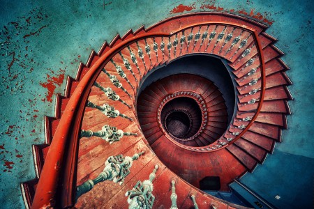 30 Absolutely Mesmerizing Spiral Staircase Designs From Around The World-8