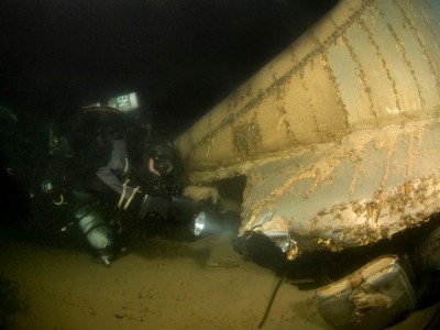 Amazing Pictures of World War 2 Bomber At Bottom Of Nevada Lake-6
