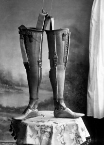 These Ingenious prostheses From 19th century helped 15,000 People Regain Mobility-13