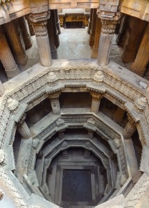 Admire These 2000 Year Old Somptous Buildings In India Destined To Disappear-7