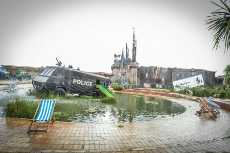 Dismaland- A Disneyland Like Park That Mocks The Decadence Of Our Society-9