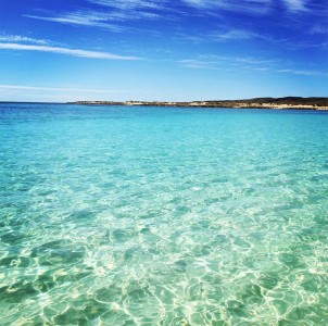 Towering Cliffs And Colorful Reefs Mesmerize You With Beauty Of Australian Coast-52