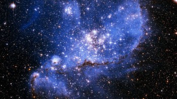 HD Galaxy Wallpaper shows beauty of space-17