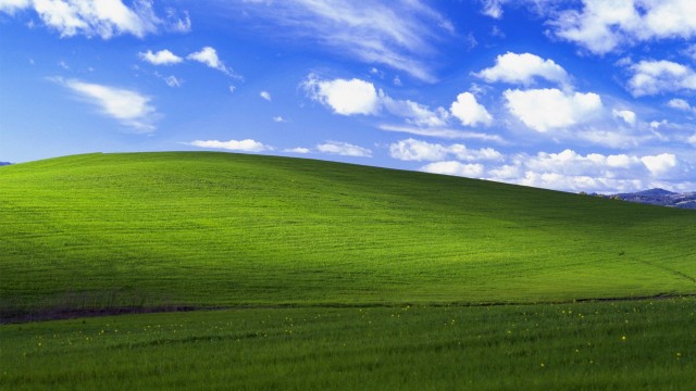 Windows XP wallpaper 2