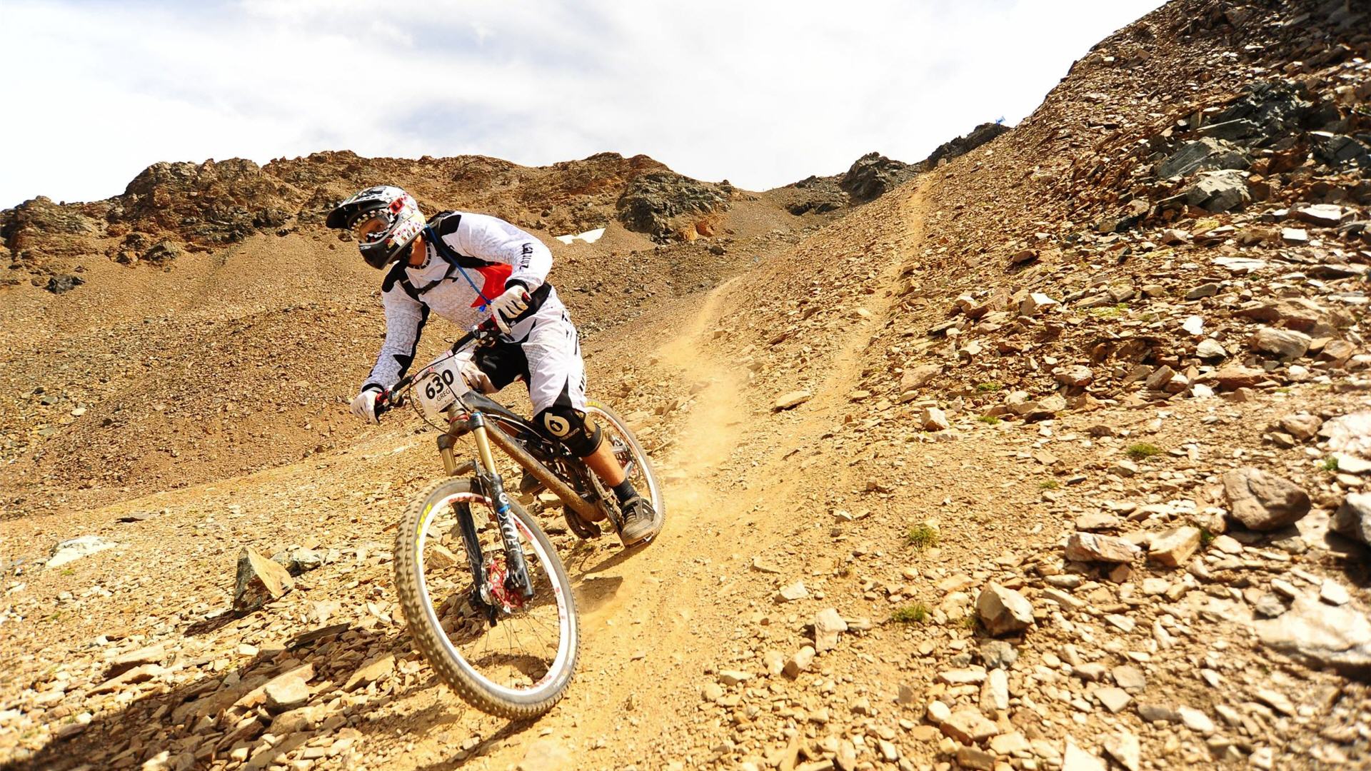 47 Cool Bike Wallpapers/Backgrounds In HD For Free Download