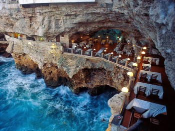 Grotta Palazzese-Amazing Italian Restaurant Carved Into A Cliff--1