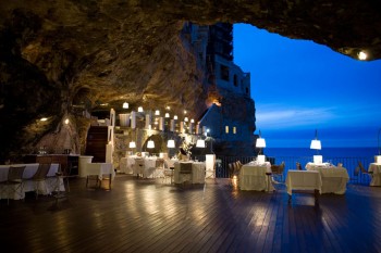 Grotta Palazzese-Amazing Italian Restaurant Carved Into A Cliff-