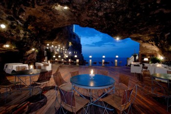 Grotta Palazzese-Amazing Italian Restaurant Carved Into A Cliff--7