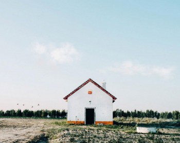 26 Lonely Houses Around The World That Are A Small Paradise--5