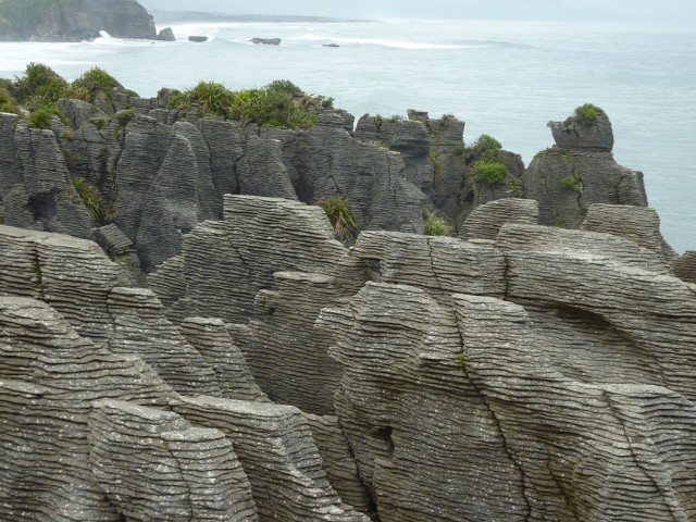 Pancake Rocks-The Amazing Rocky Structures Sculpted By Ocean Waves--15