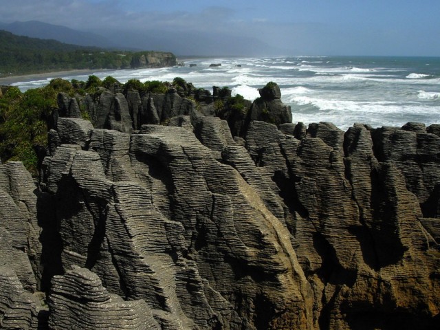 Pancake Rocks-The Amazing Rocky Structures Sculpted By Ocean Waves--4