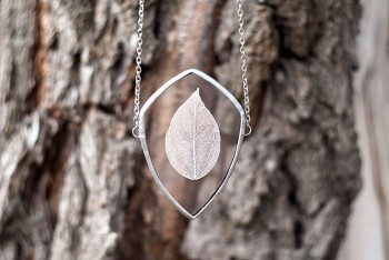 This Beautiful Jewelry Carefully Preserves The Beauty Of Nature--11