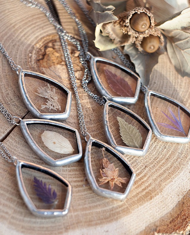 This Beautiful Jewelry Carefully Preserves The Beauty Of Nature--12
