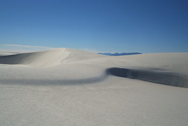 American White Sands Desert Is A Sublime Expanse That Should Not Exist--12