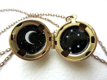 This Amazing Jewlry Contains Meticulous Cosmos Paintings Of Our Beautiful Universe--14