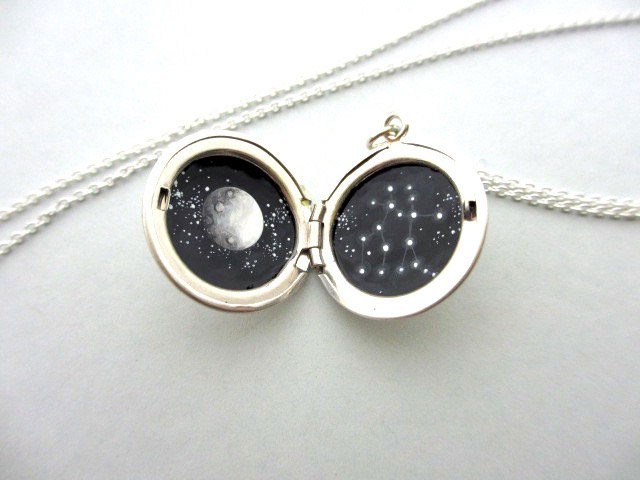 This Amazing Jewlry Contains Meticulous Cosmos Paintings Of Our Beautiful Universe-