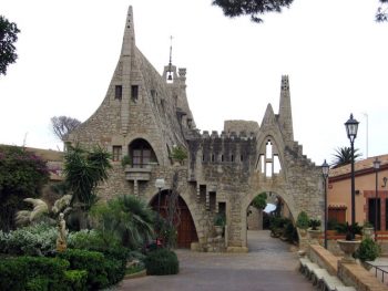 The 8 Most Sumptuous Works Of Legendary Architect Antoni Gaudi--2